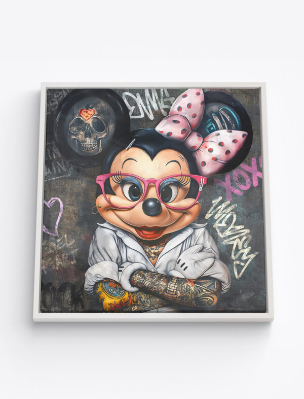 Street Queen - Rebel Minnie